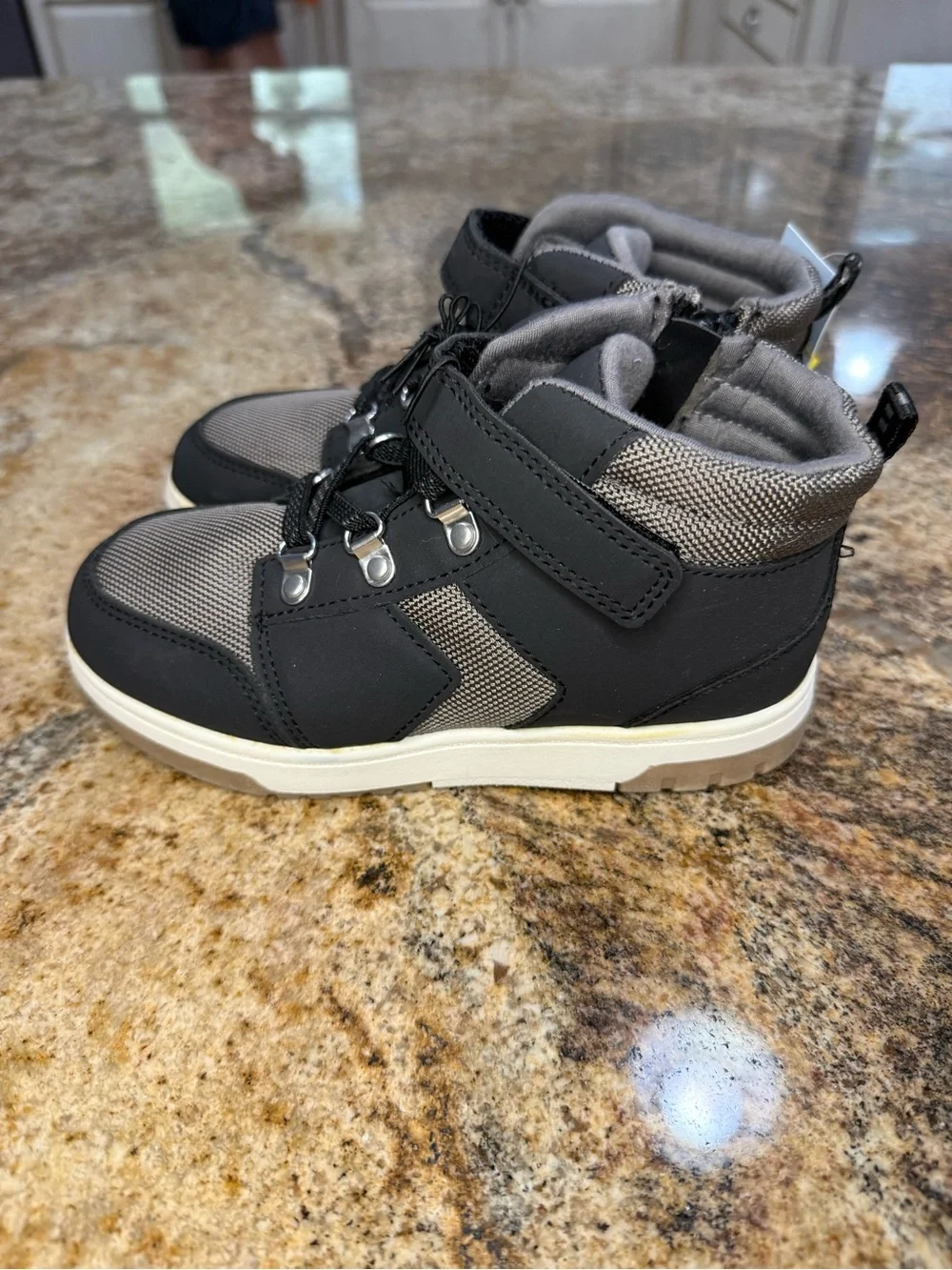 Cat & Jack sturdy high